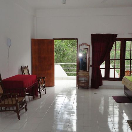 White Elephant Hotel Maskeliya Rum bild