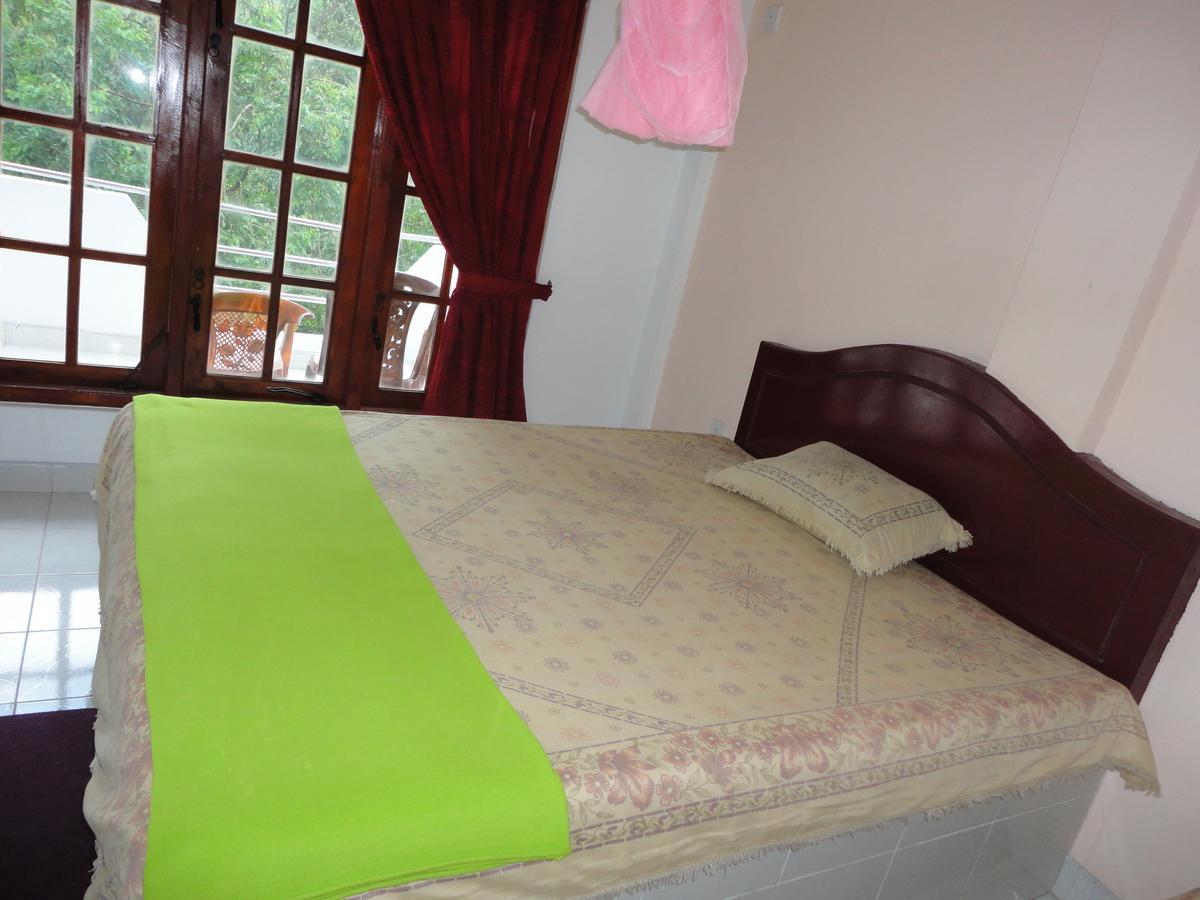 White Elephant Hotel Maskeliya Rum bild
